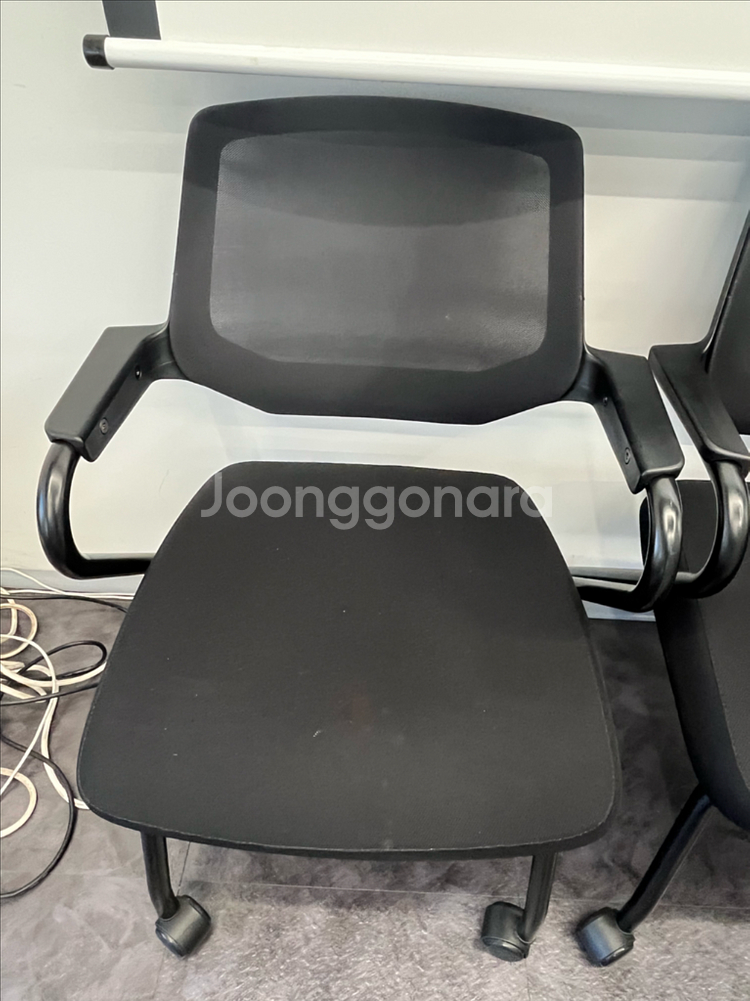 사무용 가구 책상 의자 서랍장 회의테이블--7