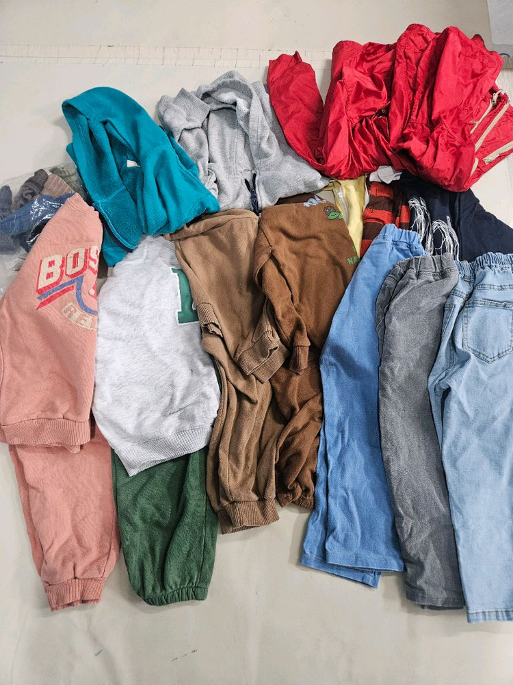 남아쌍둥이 옷 120사이즈 판매--1