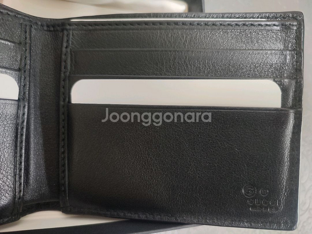 구찌 마이크로시마 반지갑 260987 팝니다.--2