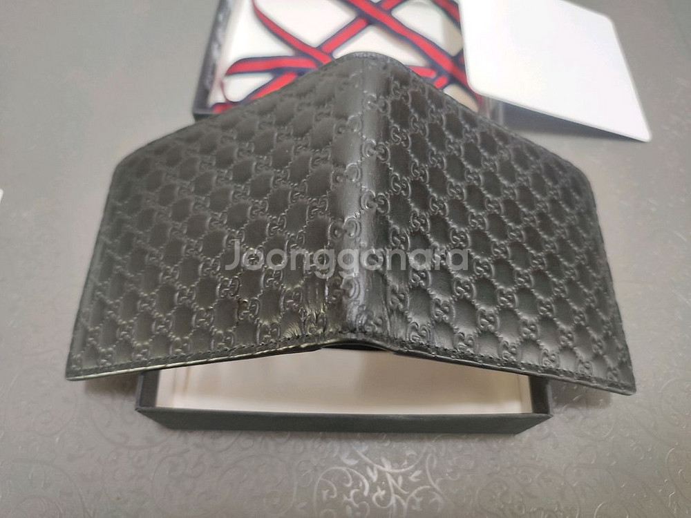 구찌 마이크로시마 반지갑 260987 팝니다.--3