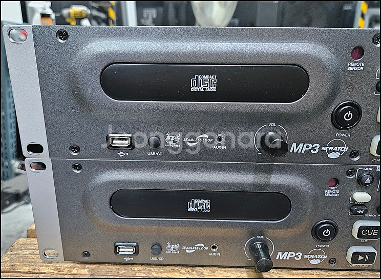 Gemini CDX-1210i 중고 USB/CD 플레이어--2