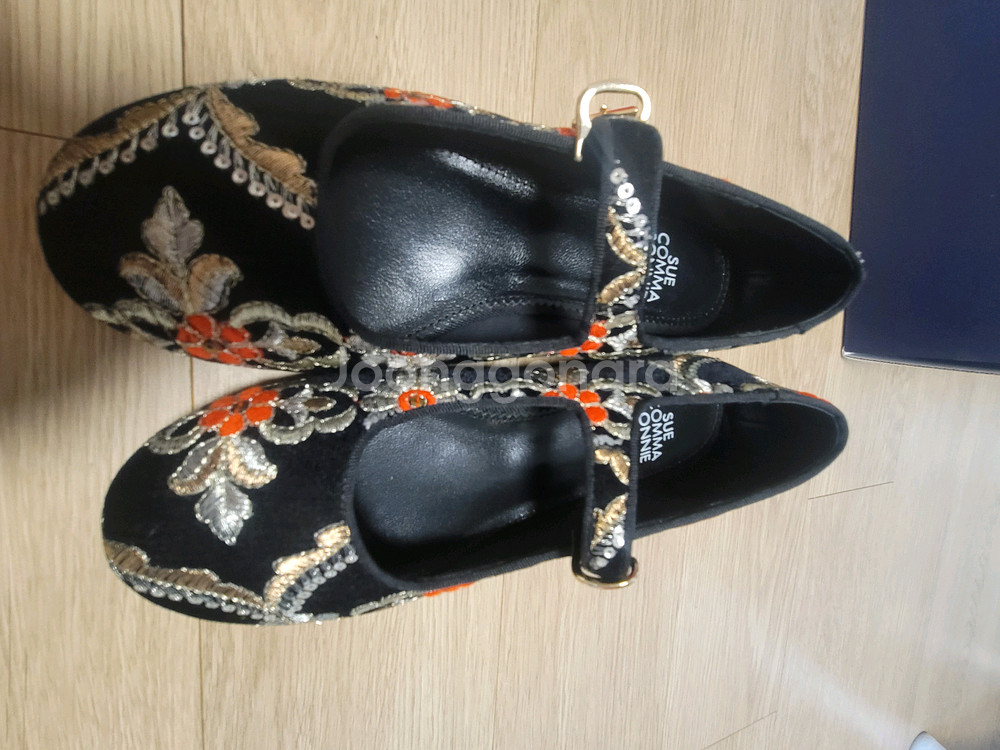 슈콤마보니 플랫슈즈 235mm 39만원 10만원에 업어가세요--1