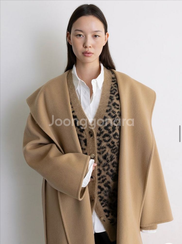 R2W 레오파드 가디건 한섬 마인 타임 럭키슈에뜨 msgm 산드로 랑방 오프화이트 준지 n21--0