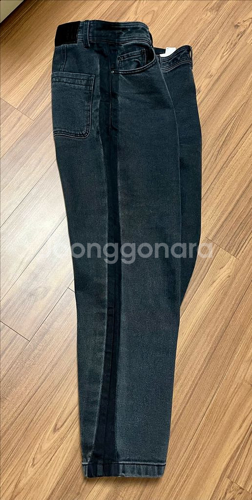 한섬 더 스토어 테이퍼드 블랙 진--7