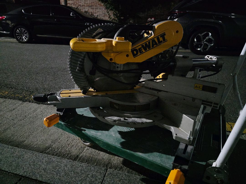 계산서가능 디월트 12인치 슬라이딩 각도절단기+터프빌트ss550 이미지