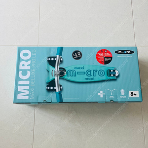 마이크로킥보드 맥시T 프로 디럭스 LED 미개봉 새제품
