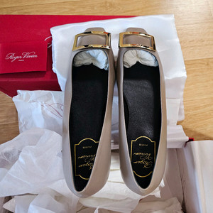 로저비비에 플랫