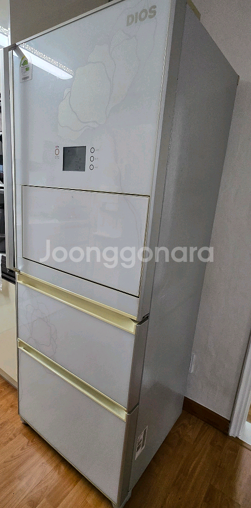 LG DIOS 엘지 디오스 3단 김치 냉장고 310리터R-D311TGRW--0