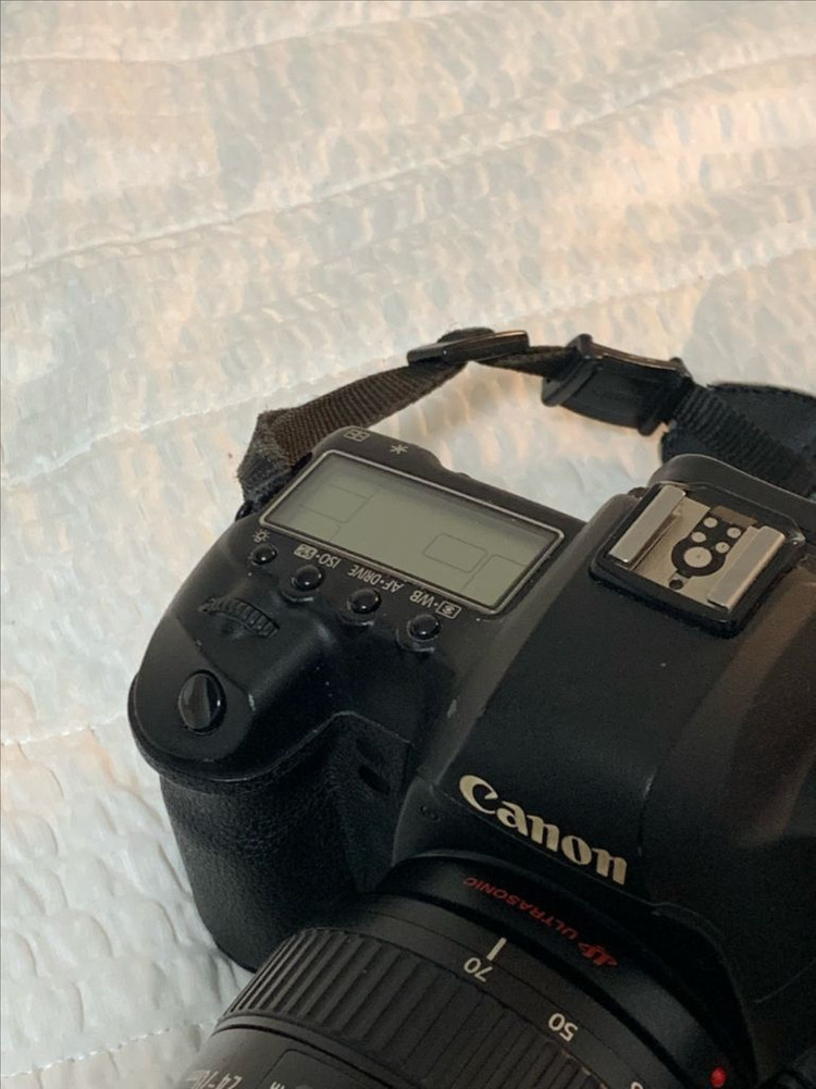 캐논 EOS 5D mark2 + 캐논 24-70렌즈 이미지