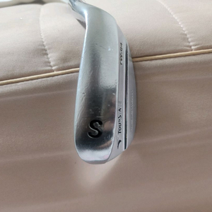 투어스테이지 V300 프리미엄 포지드 S웨지 경량스틸 950R 당근합니다