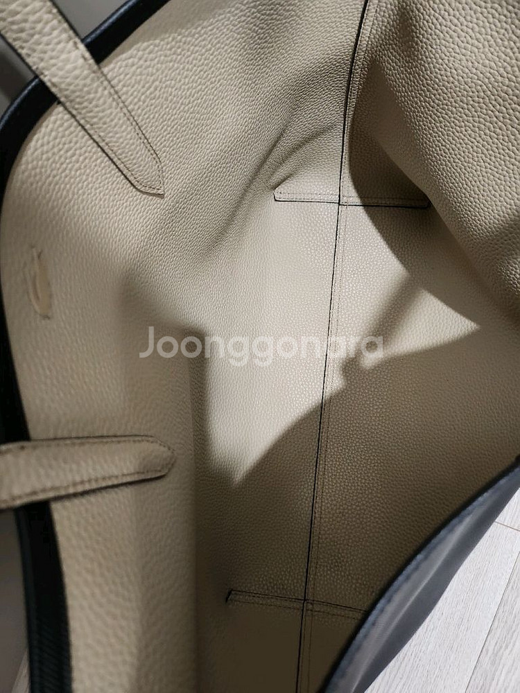 라코스테 안나 가로형 라지 쇼퍼백 BB--8