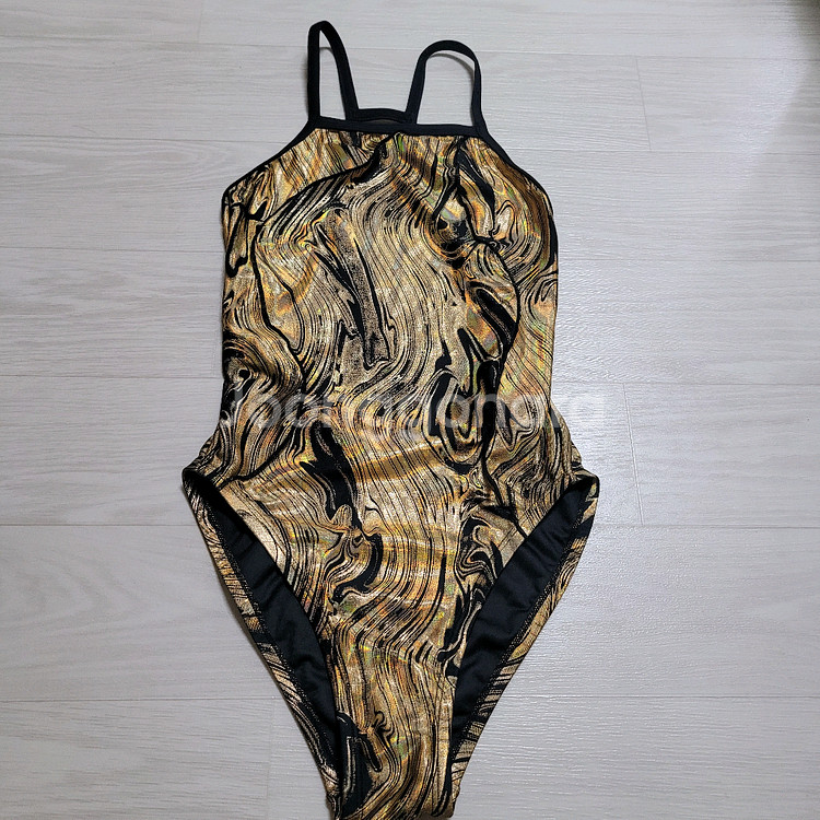 여성용 원피스 수영복. 르망고 m--0