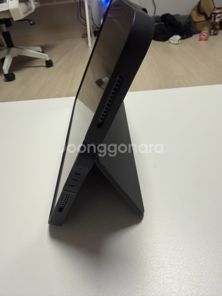 아이패드 11.9인치 (M4제외) 키보드팔아요. 반응속도좋아요.--3