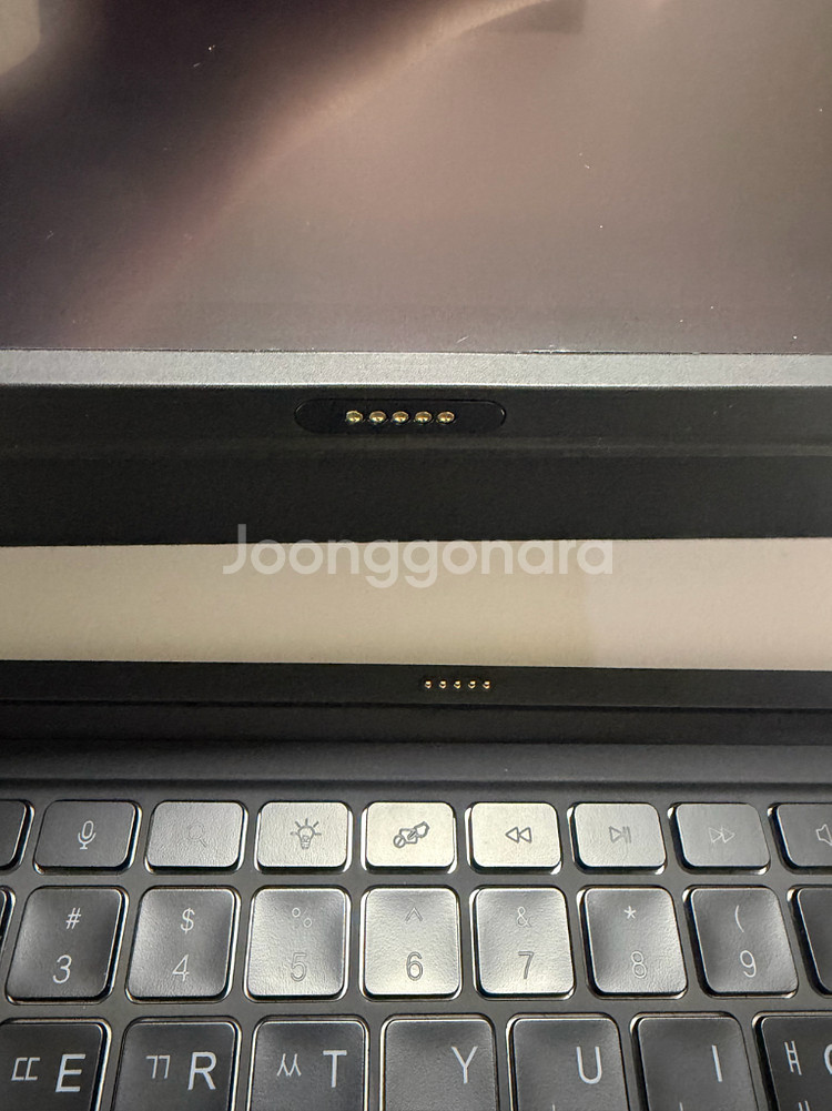 아이패드 11.9인치 (M4제외) 키보드팔아요. 반응속도좋아요.--4