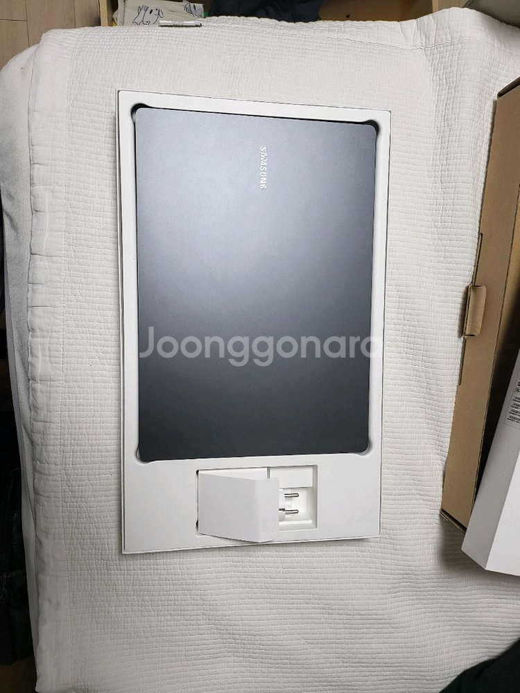 삼성 갤럭시북3 울트라 4070 i9 32g 2TB 박스 풀셋--2