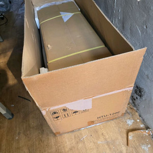 HTU-1200 이동형 스탠드 TV 거치대 판매합니다.