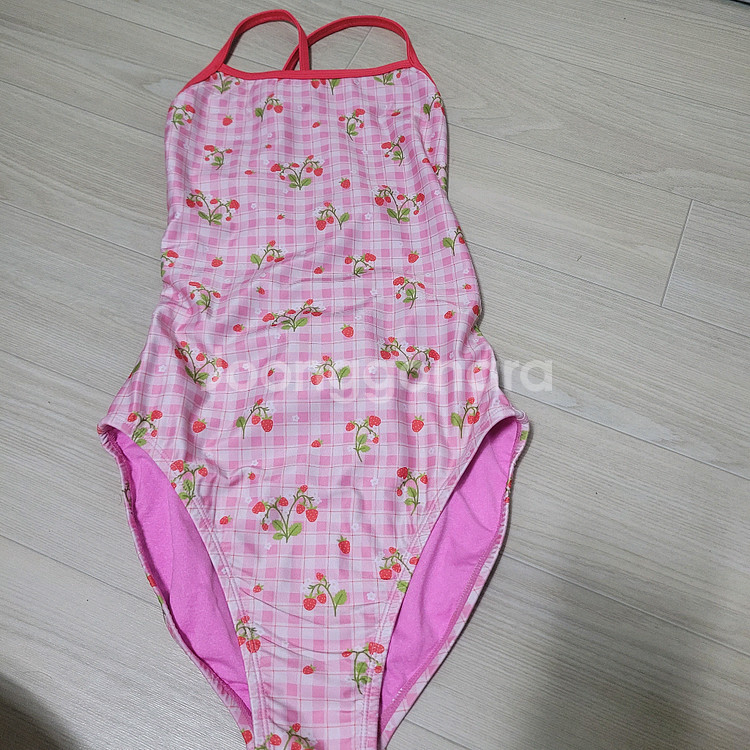 오에리 수영복 32사이즈--0