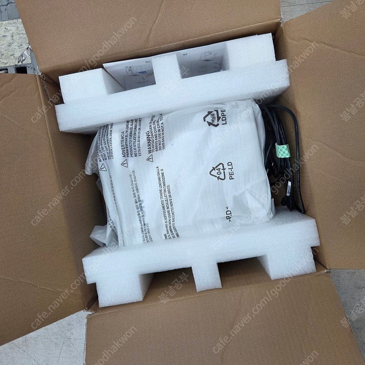 2대한정, 신품급)1미터 100인치 3600안시 단초점 프로젝터 캐논이펀 EL-332KW--2