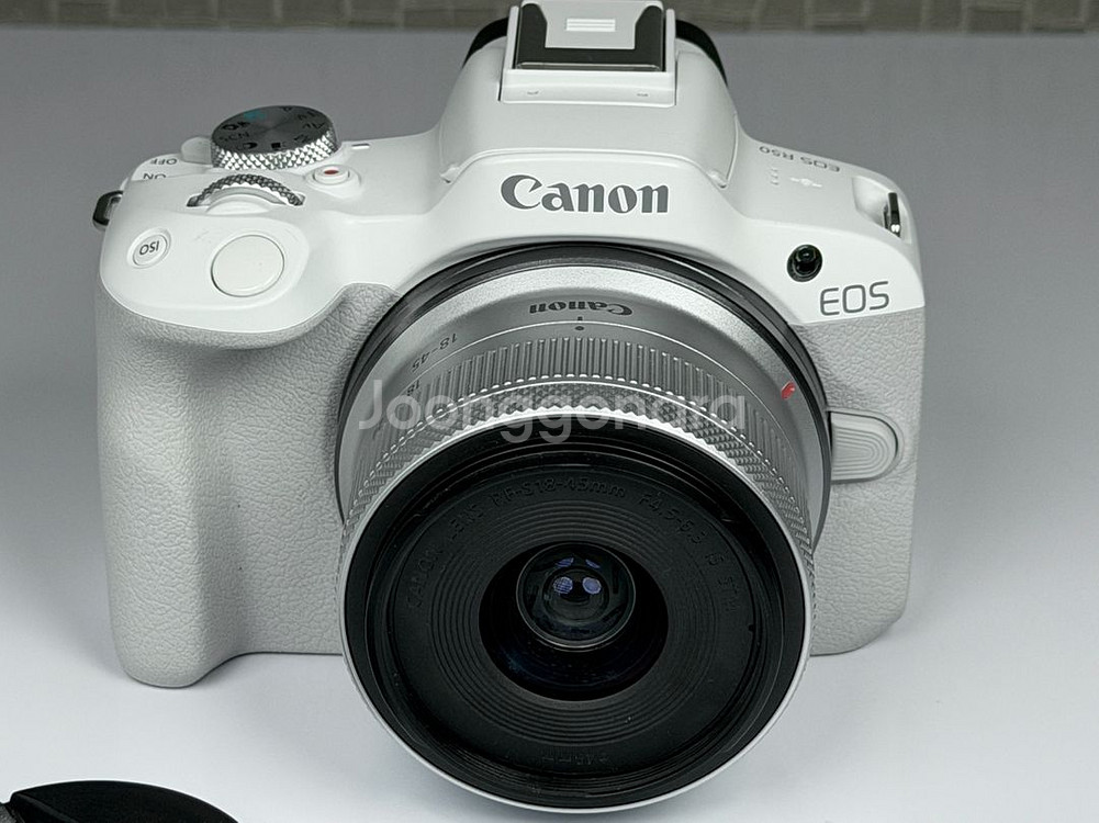 캐논 EOS R50 화이트 미러리스 카메라--1