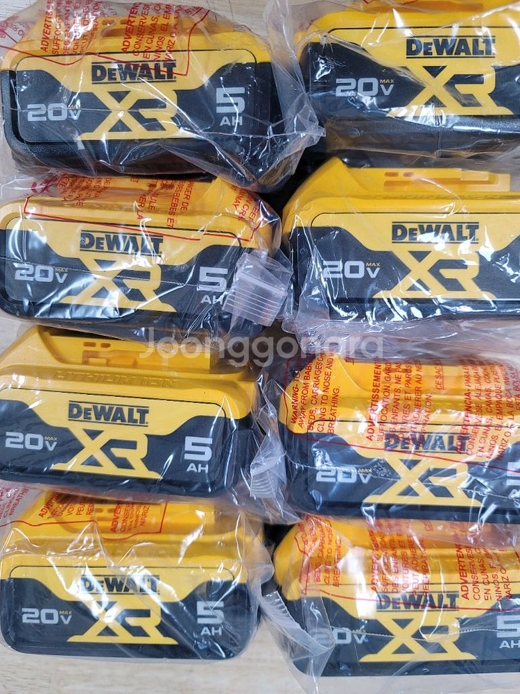 디월트 배터리 20V5AH dcb184--0