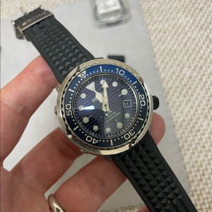 세이코 솔라튜나 다이버 시계