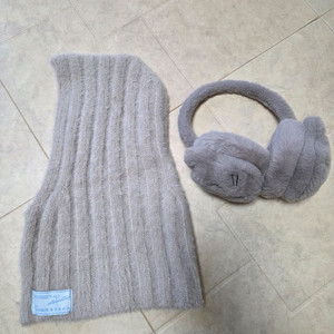 몽클레어 니트 보넷 & 에armuff 세트