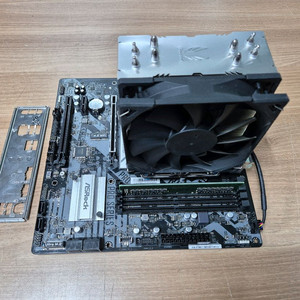 I7 11700F + B560M PRO4 + DDR4 16G (CPU쿨러 포함)