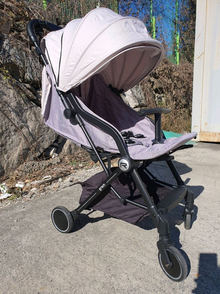 리안 유모차 판매합니다.(절충형)--2