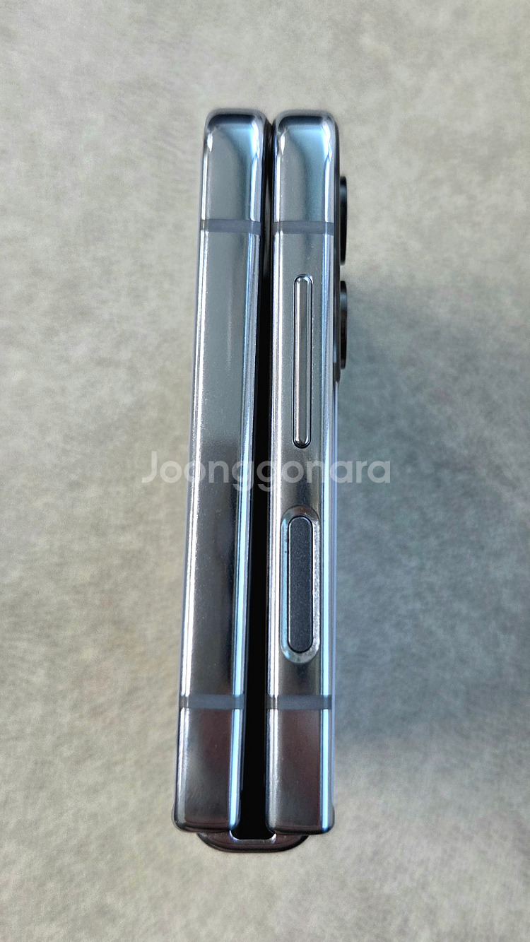 갤럭시 Z플립4_512G 판매 합니다.[23.9만]--3