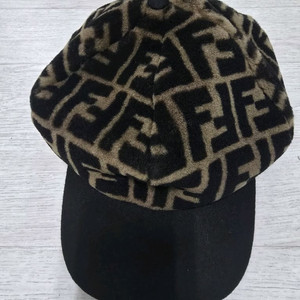 (정품) 펜디 FF로고 리얼퍼 캡 모자 M (명품 여자 남자) 이미지