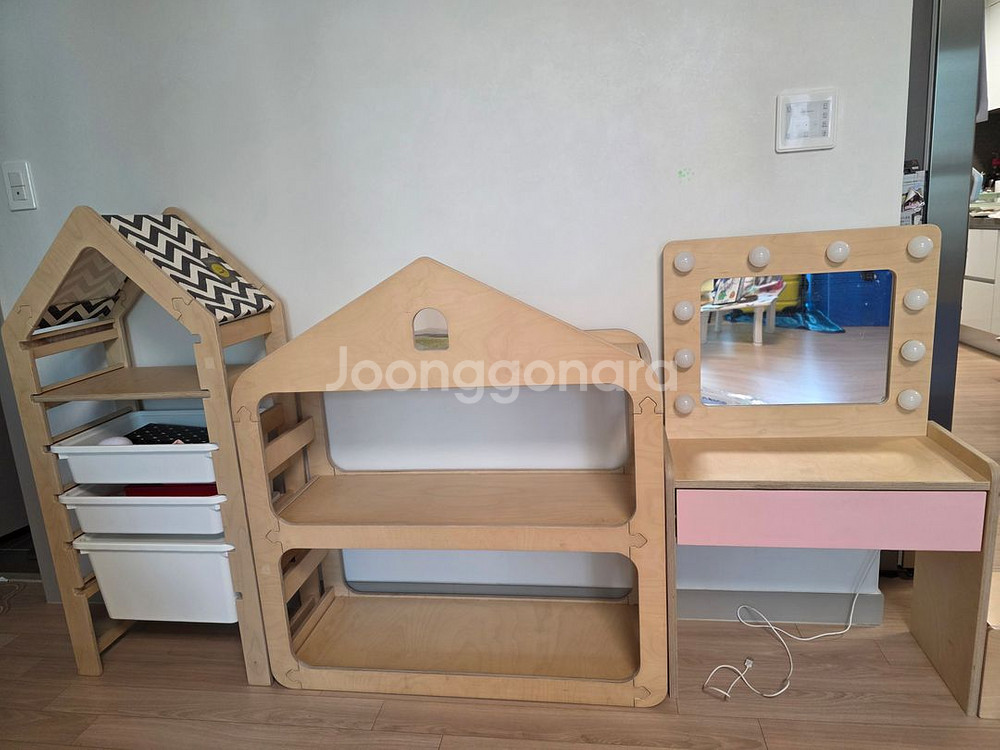 나스파 원목 교구장,라떼파파 화장대,꼬메모이 책장--0