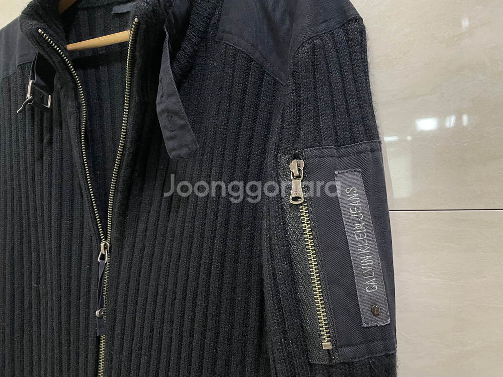 캘빈클라인진스 / 레트로 니트 집업 가디건, 남성 가디건 / L / 4만원--4