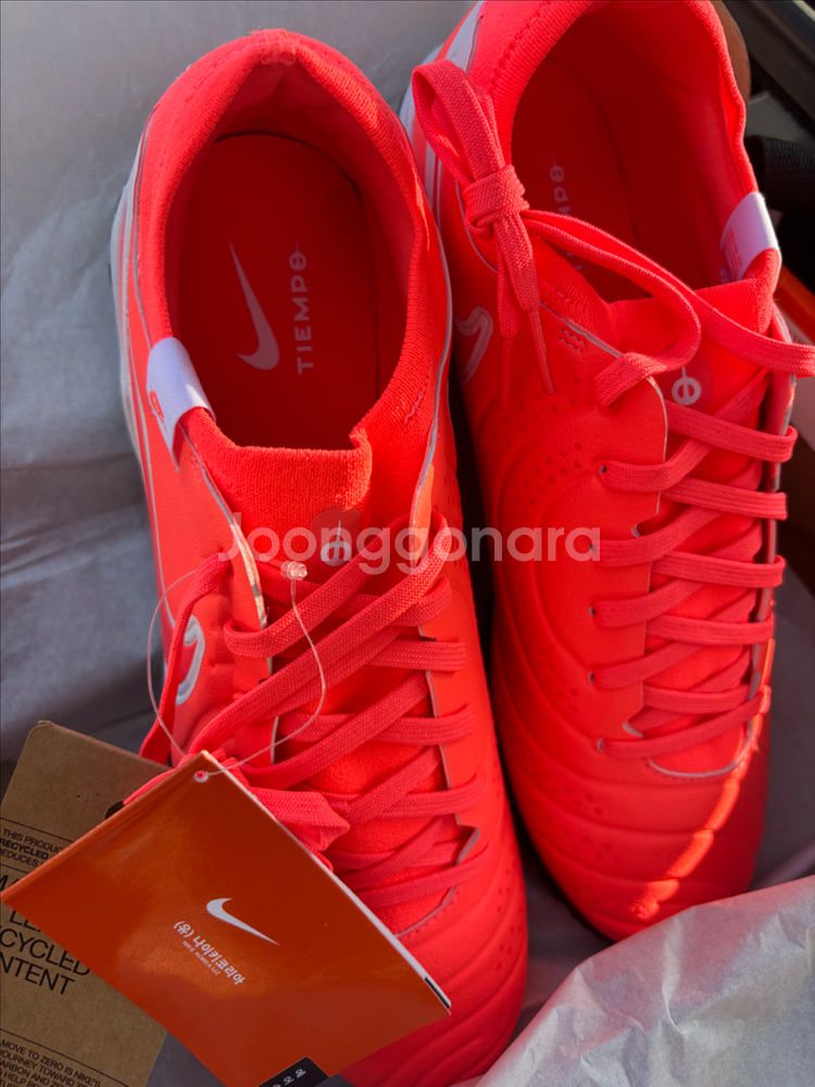 나이키 티엠포 풋살화 레전드 10 프로 TF 새상품 축구화--0