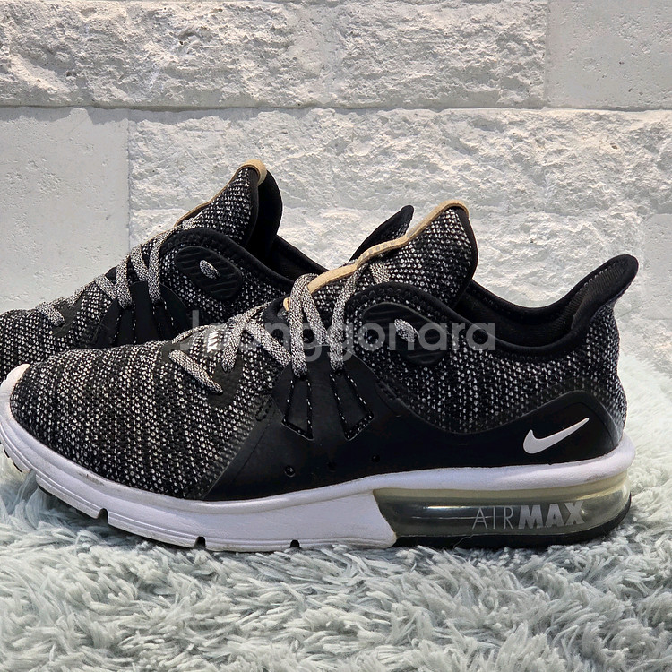 2q-4:나이키 에어맥스 시퀀트 3 블랙 니트 (250mm)--0