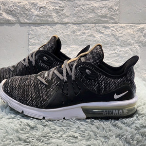 2q-4:나이키 에어맥스 시퀀트 3 블랙 니트 (250mm)