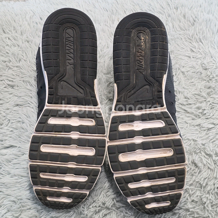 2q-4:나이키 에어맥스 시퀀트 3 블랙 니트 (250mm)--7