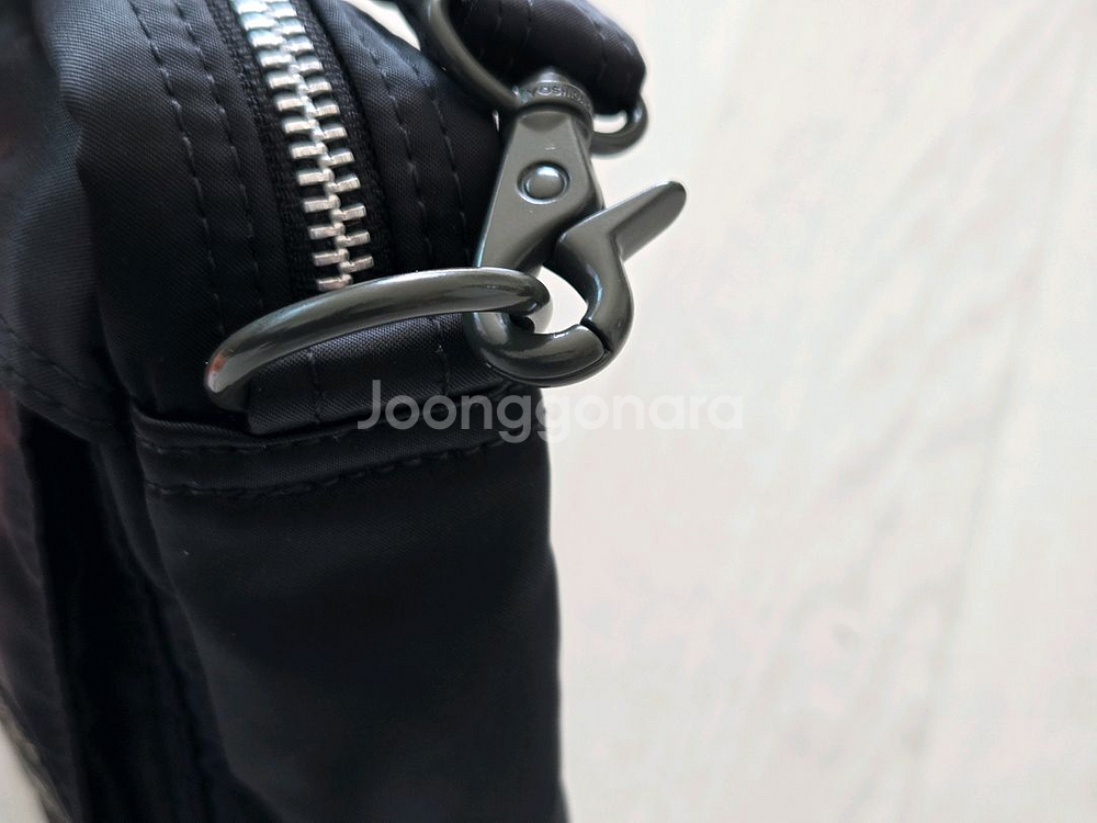 요시다포터 뉴탱커 슬링백 블랙 팝니다.(안전거래X)--5