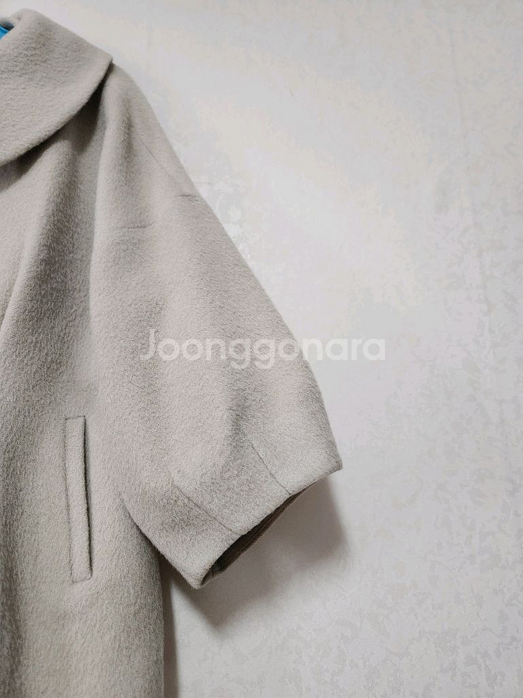 비꼴리끄 밍크단추 울알파카코트(55)--1