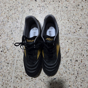 (275mm)미즈노 모렐리아 살라 클레식 TF 풋살화 축구화