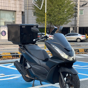 pcx125 22년식 6.9만Km 센터판급 컨디션 저렴하게 판매합니다.