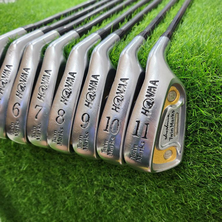혼마 HONMA 트원마크 메모리얼 2스타 아이언세트 이미지