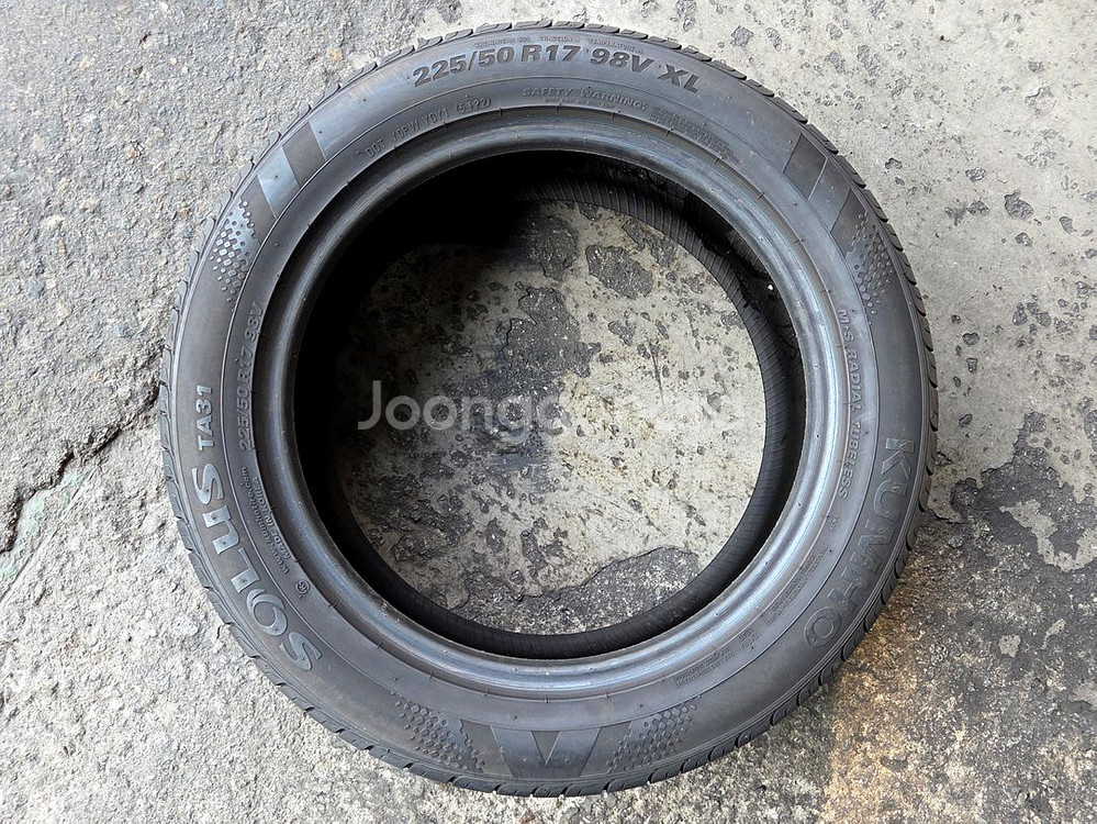 2255017 225 50 17 금호 TA31 타이어 팝니다--1