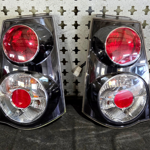 뉴모닝 스페셜 테일램프 데루등 블랙베젤 셋트 팝니다