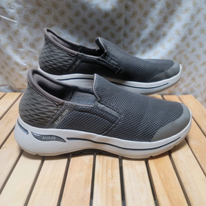 스케쳐스 고워크 아치핏 슬립인스 265