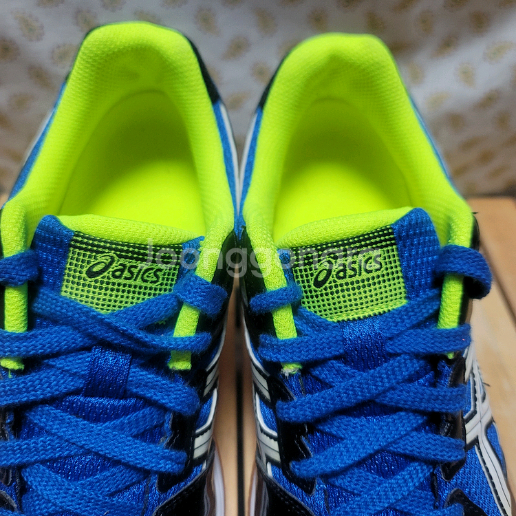 아식스 배구화 배드민턴화 탁구화 240--3