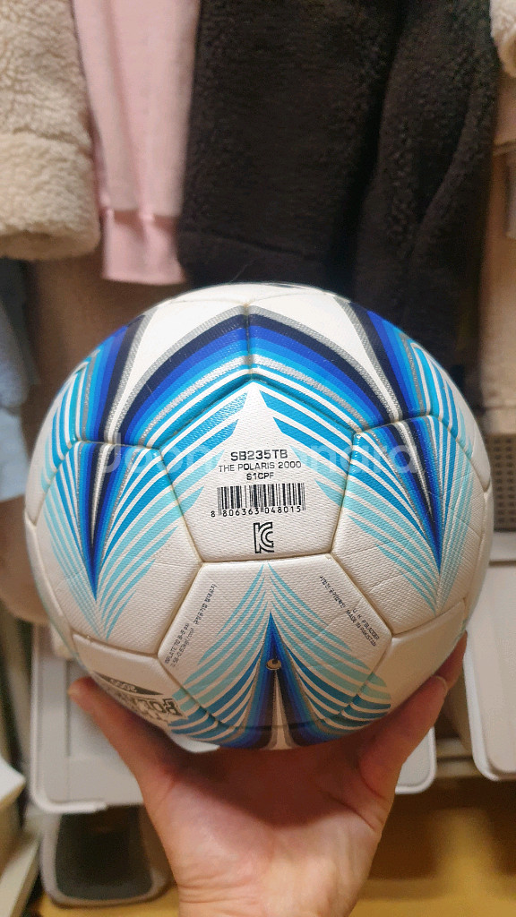 스타 더 폴라리스 2000 축구공 5호 SB235TB 판매해요--2