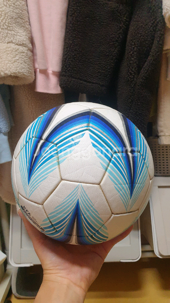 스타 더 폴라리스 2000 축구공 5호 SB235TB 판매해요--7