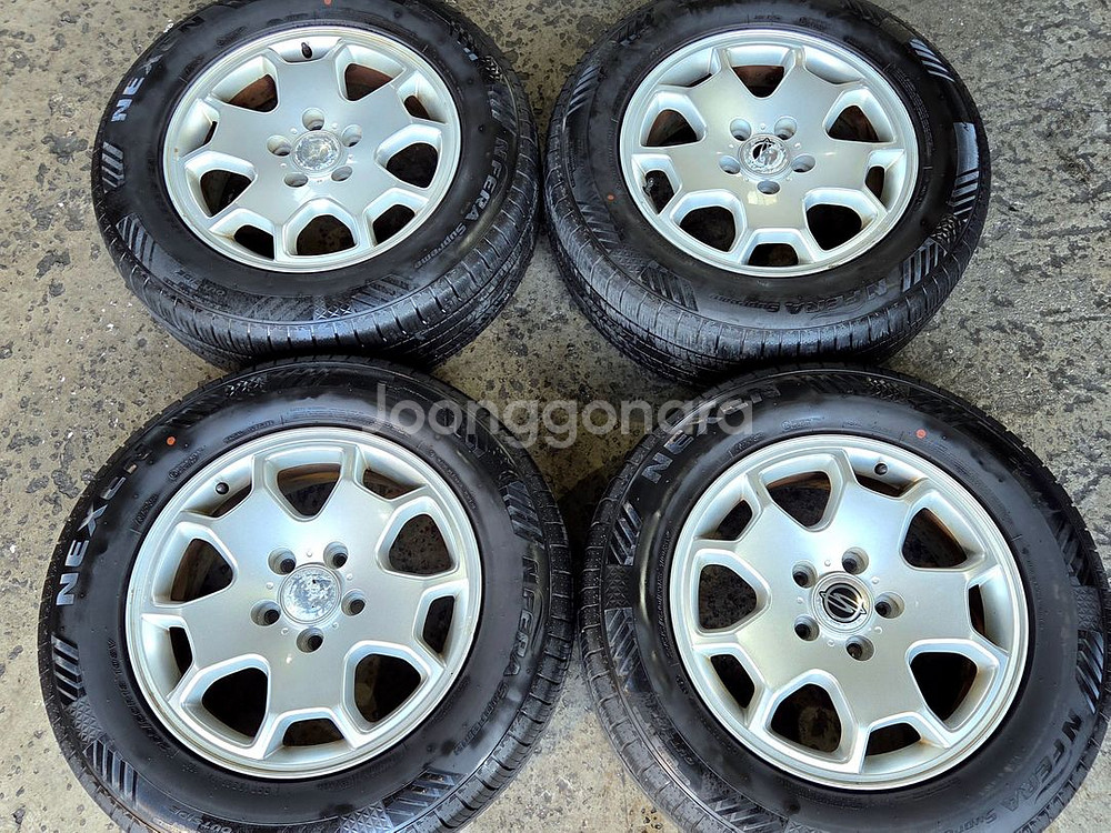 렉스턴 18인치휠타이어 2556018 pcd130 액티언 카이런 코란도 쌍용 5홀--0