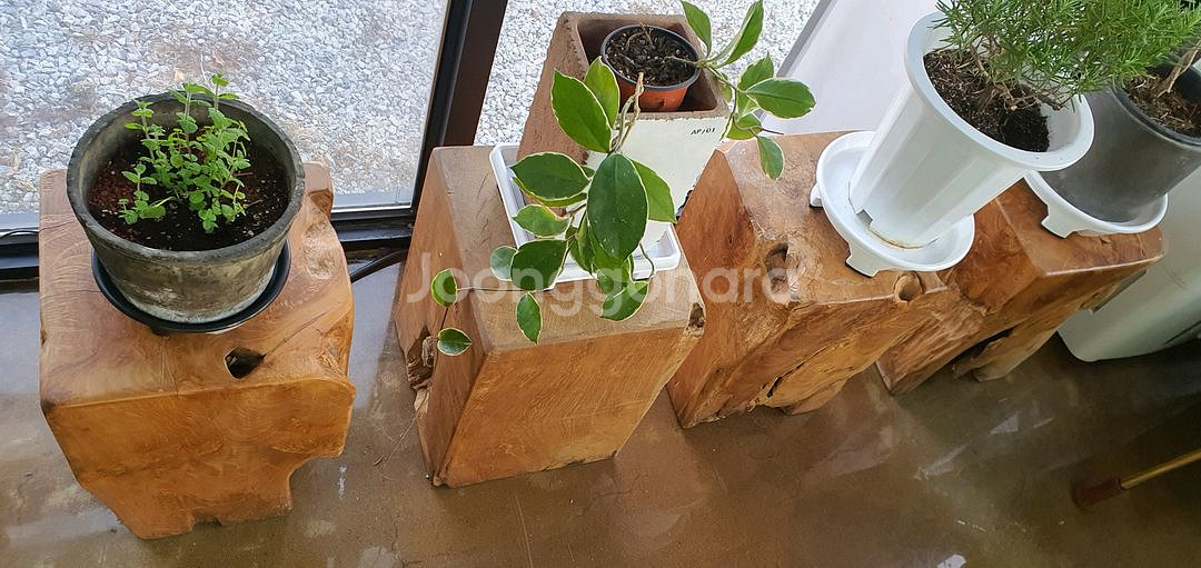 원목 받침(의자)--2