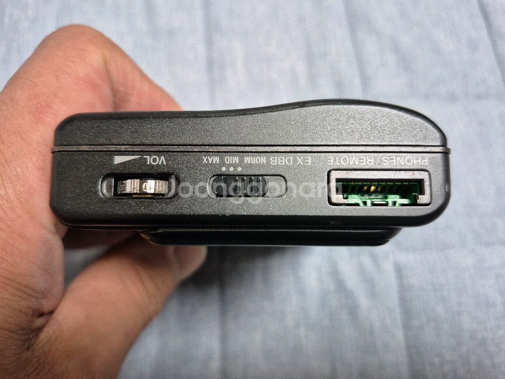 SONY WM-DX100 블랙색상 정크기기 판매합니다.--4